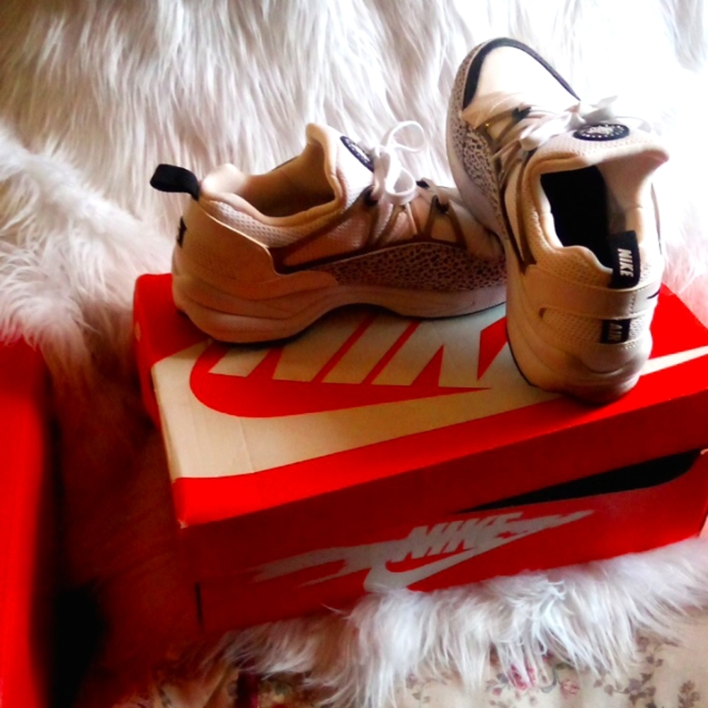 Nike Air Hirachie